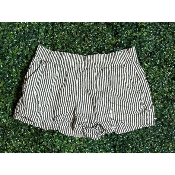 A New Day Blue White Shorts Size Large - Picture 1 of 5